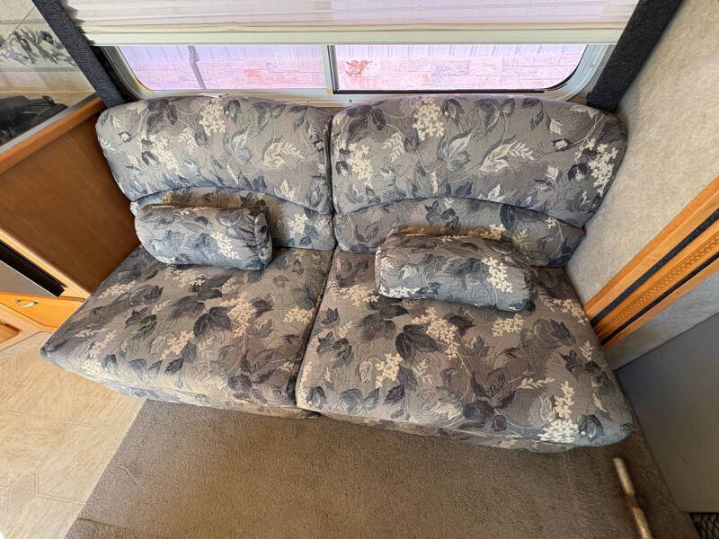 2005 Ford E-Series E-450 SD