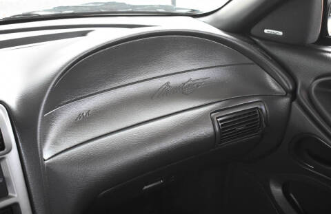 2003 Ford Mustang Mach 1 Premium
