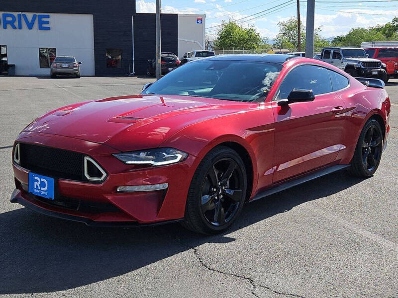 2022 Ford Mustang EcoBoost