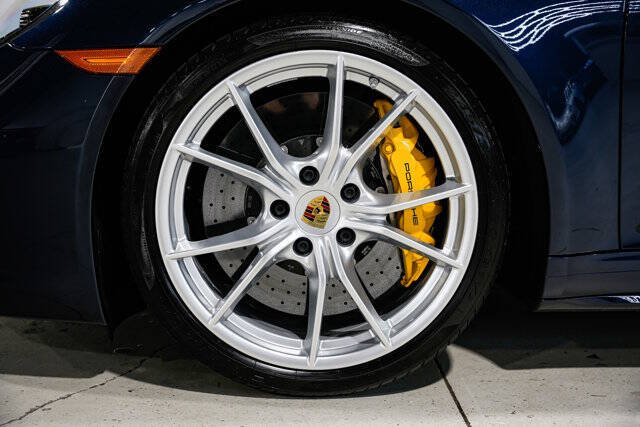 2019 Porsche 911 Targa 4 GTS