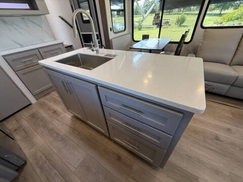 2026 Alliance RV Avenue