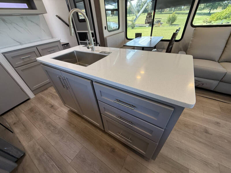 2026 Alliance RV Avenue