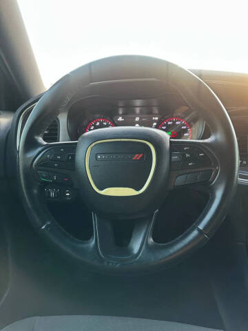 2018 Dodge Charger SXT