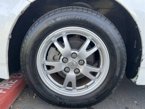 2011 Toyota Prius One