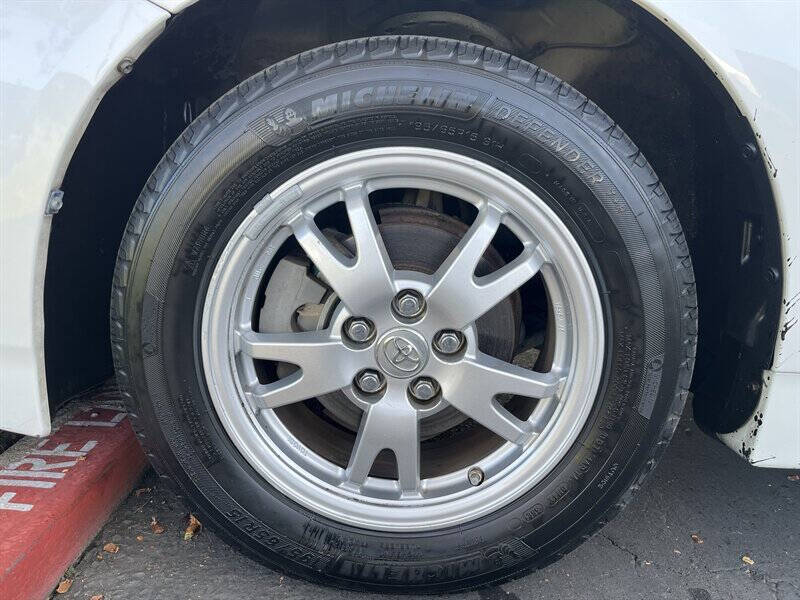 2011 Toyota Prius One