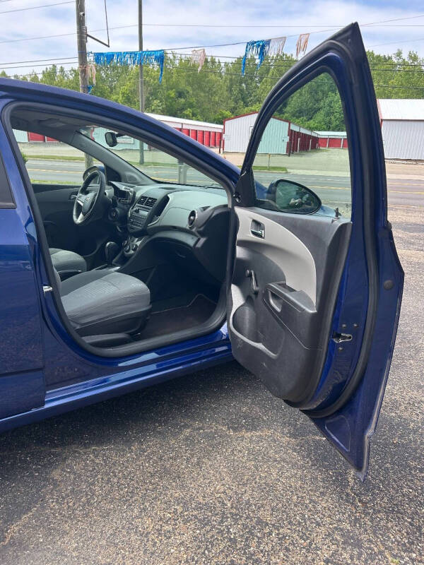 2014 Chevrolet Sonic LS Auto
