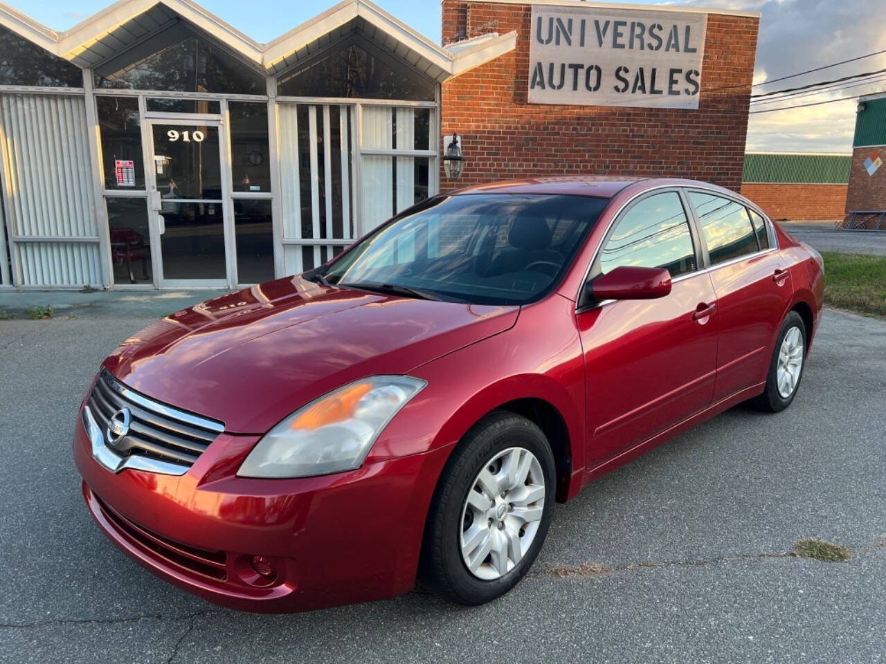 2009 Nissan Altima for sale at Universal Auto Sales LLC in Burlington, NC