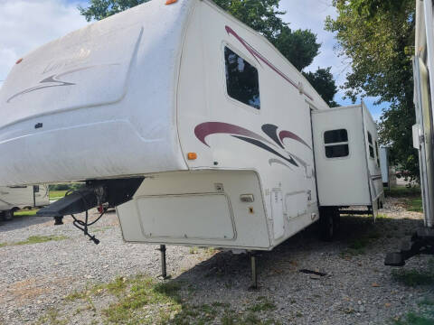 2003 Keystone Laredo 29BH for sale at Kentuckiana RV Wholesalers in Charlestown IN