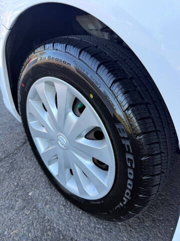 2017 Nissan Versa 1.6 SV