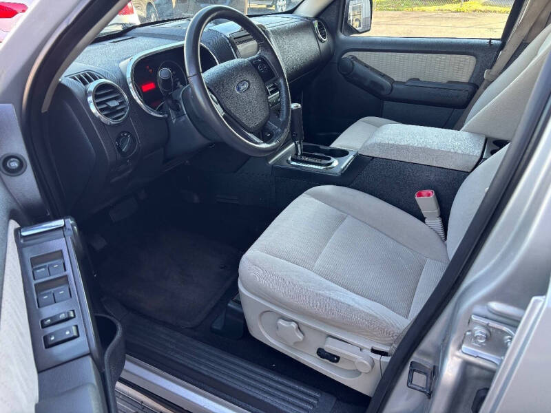 2008 Ford Explorer XLT