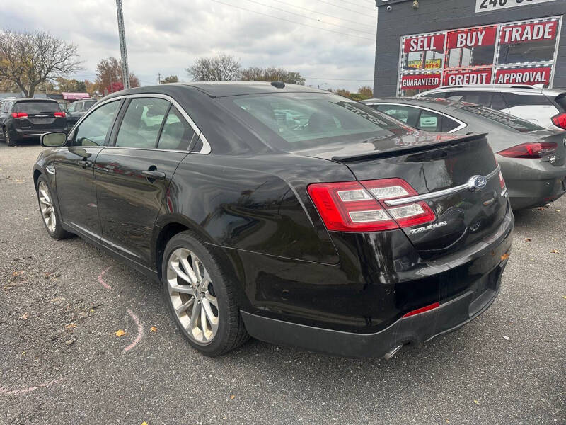 2018 Ford Taurus Limited
