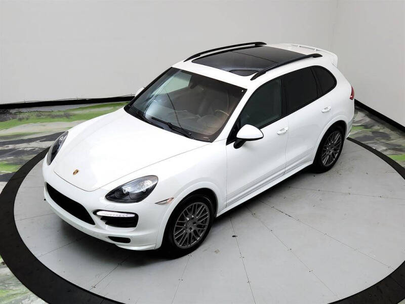 2013 Porsche Cayenne GTS