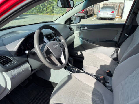 2017 Hyundai Accent SE