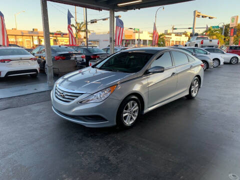 2014 Hyundai Sonata for sale at American Auto Sales in Hialeah FL