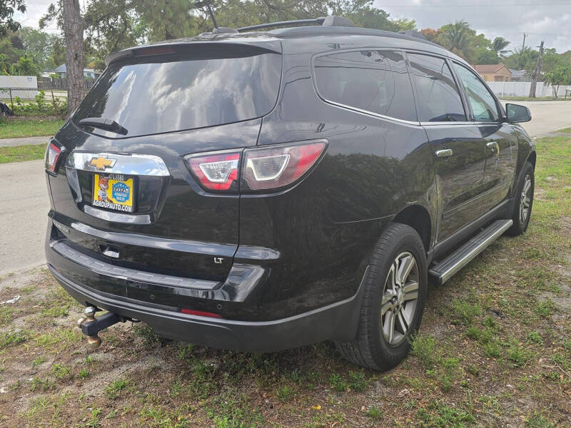 2017 Chevrolet Traverse LT