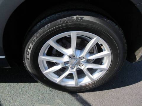 2011 Audi Q5 2.0T quattro Premium