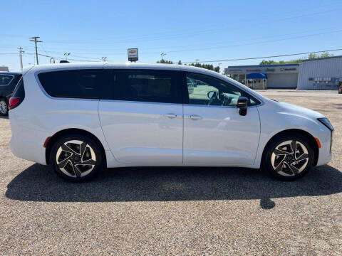 2027 Chrysler Pacifica Limited