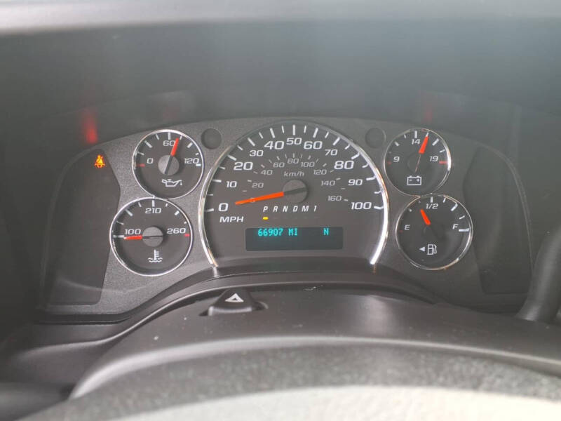 2023 Chevrolet Express 2500