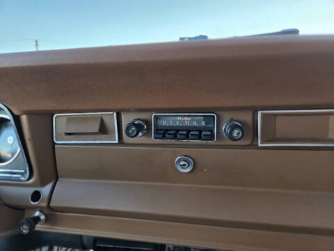 1976 Jeep Wagoneer