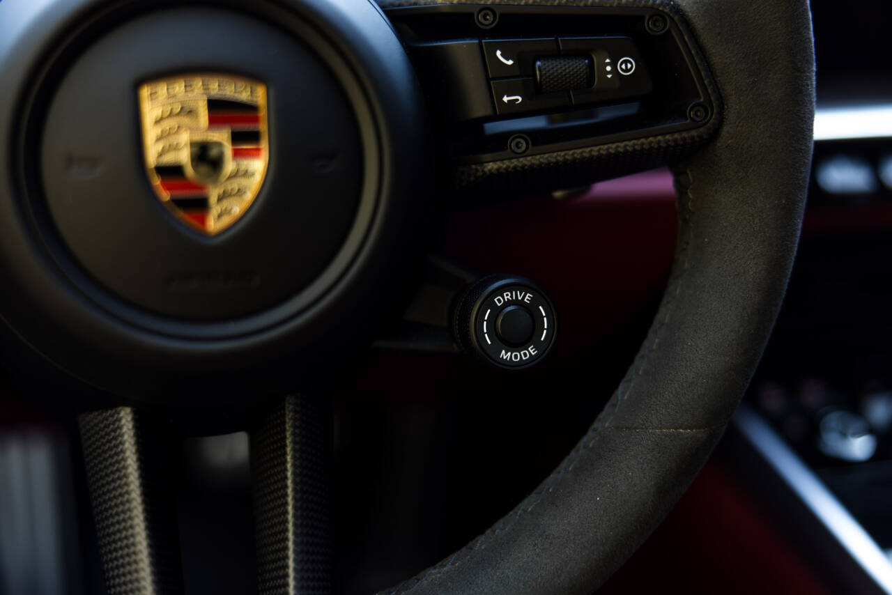2023 Porsche 911 27