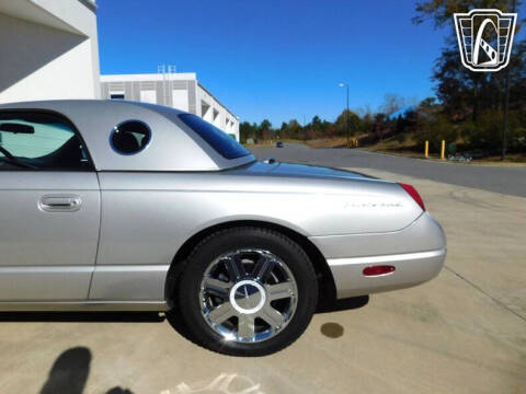 2005 Ford Thunderbird Deluxe