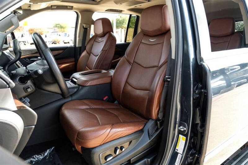 2020 Cadillac Escalade ESV Premium Luxury