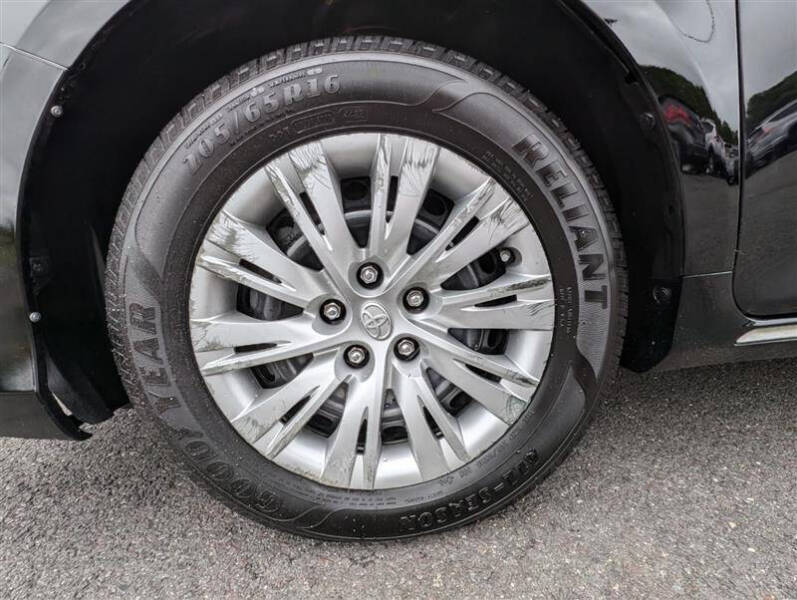 2014 Toyota Camry Hybrid LE