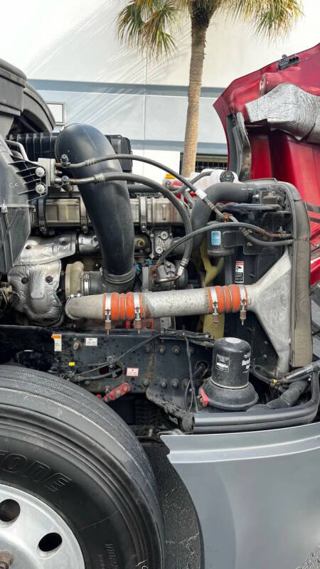 2021 Freightliner Cascadia