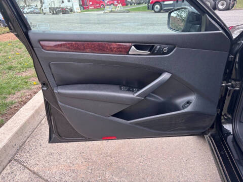 2013 Volkswagen Passat TDI SEL Premium