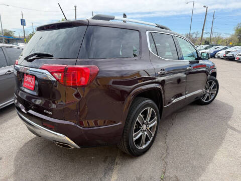 2017 GMC Acadia Denali
