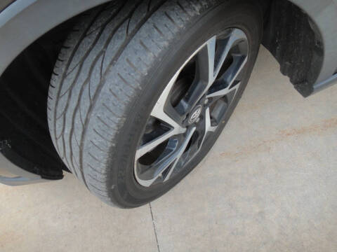 2018 Toyota C-HR XLE Premium