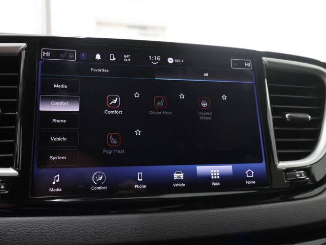 2024 Chrysler Pacifica Touring L