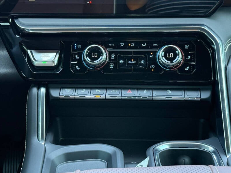 2024 GMC Sierra 2500HD Denali Ultimate