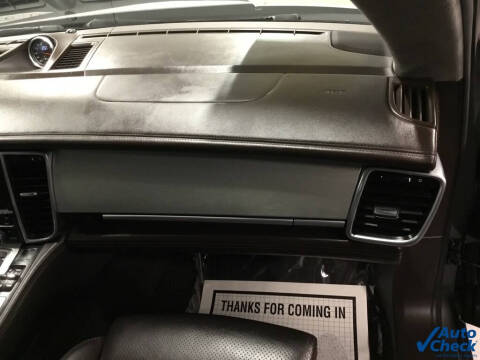 2016 Porsche Panamera GTS