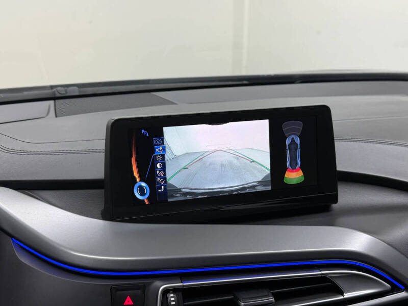 2016 BMW i8