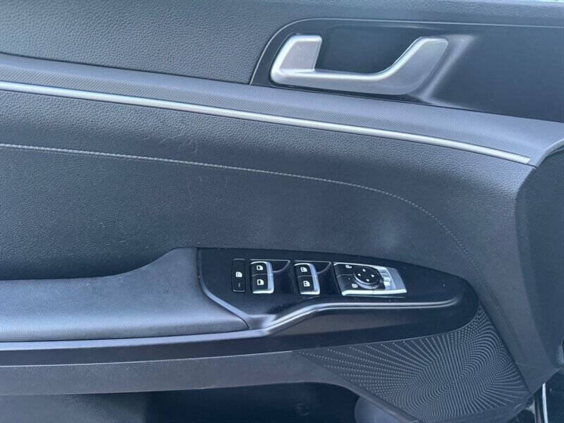 2022 Kia K5