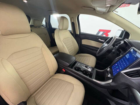 2023 Ford Edge SE