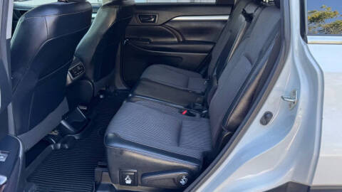 2017 Toyota Highlander