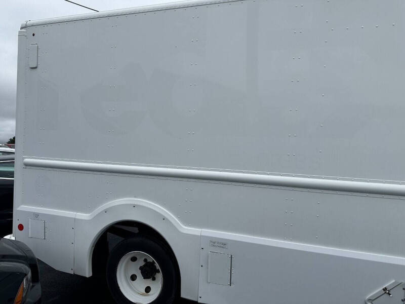 2012 Smith Electric Utility Truck