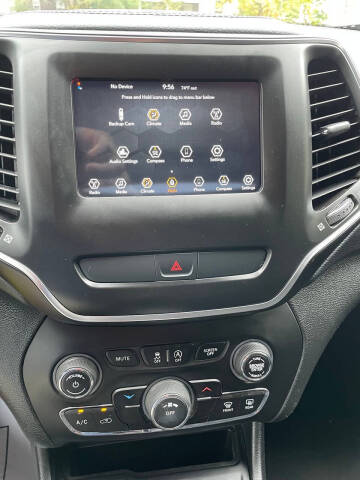 2019 Jeep Cherokee Latitude