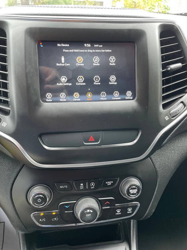 2019 Jeep Cherokee Latitude