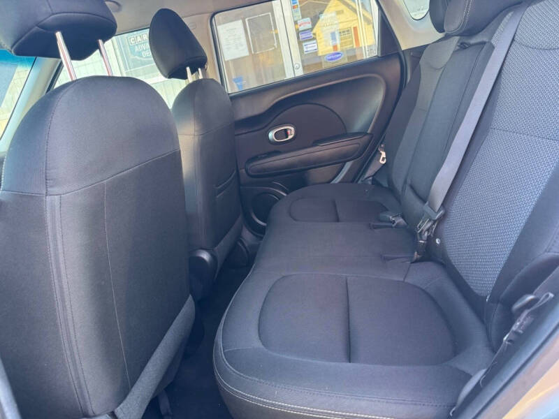 2017 Kia Soul +