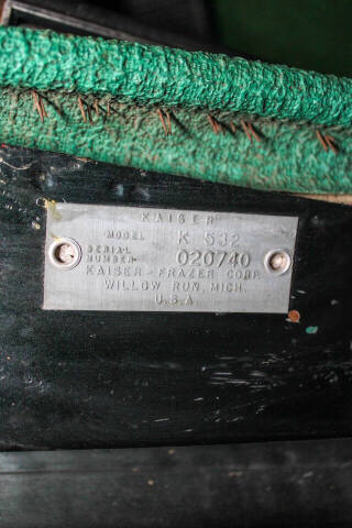 1953 Kaiser Manhattan