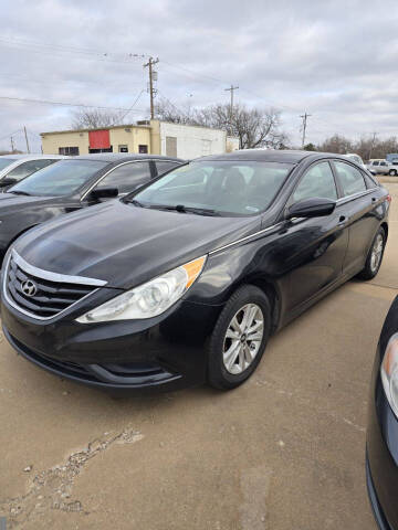 2011 Hyundai Sonata for sale at ADVANTAGE AUTO SALES in Enid OK