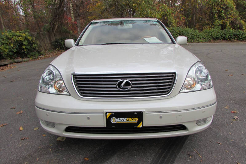 2003 Lexus LS 430 photo 9