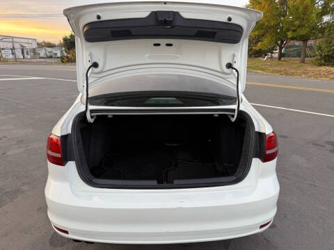 2016 Volkswagen Jetta 1.8T Sport