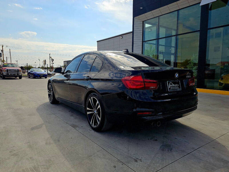 2018 BMW 3 Series 330i photo 3