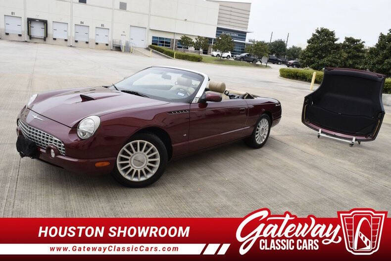 2004 Ford Thunderbird Deluxe