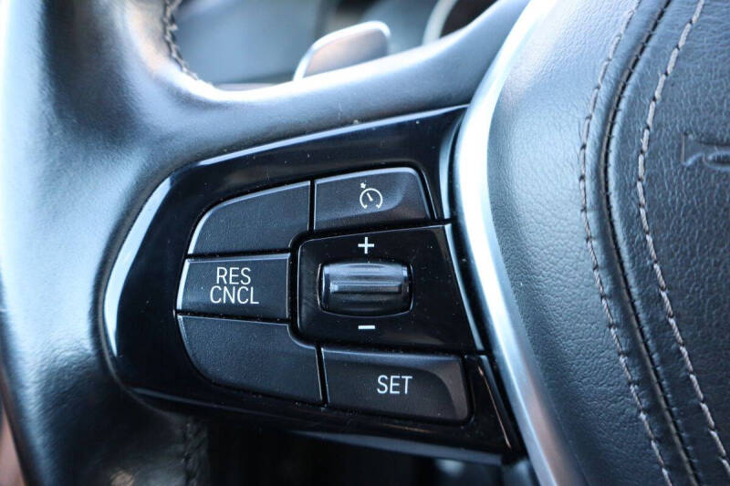 2018 BMW 5 Series 530i