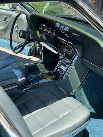 1966 Ford Thunderbird